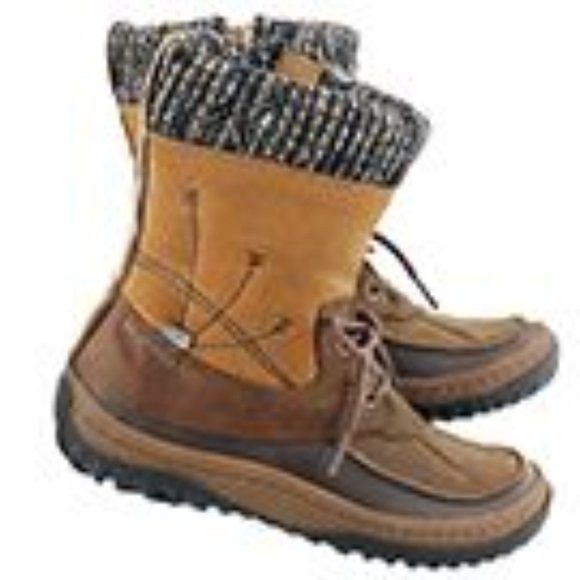 Merrell Winter Boots - Picture 2 of 9